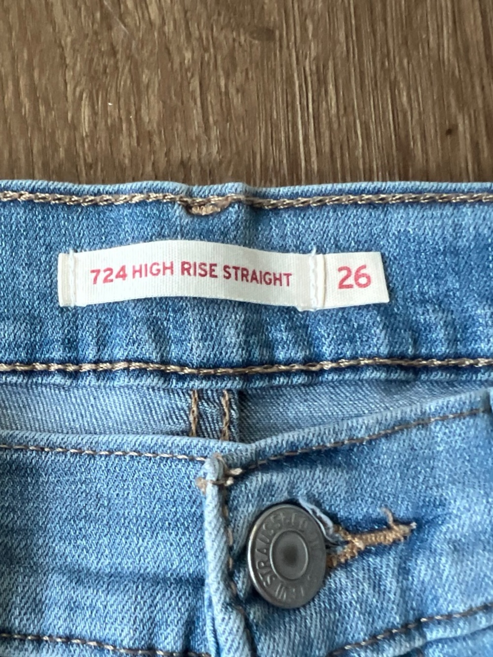 Jeans - Picture 3 of 4